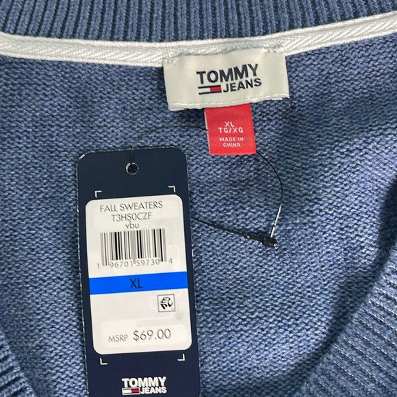 TOMMY JEANS
Women's V-Neck Cable-Knit Sweater Sz XL - Picture 8 of 10